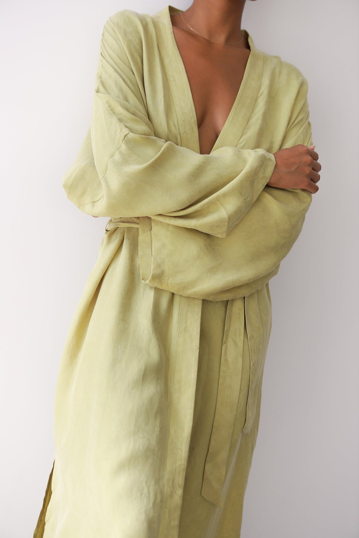 The Long Robe - Tomatillo