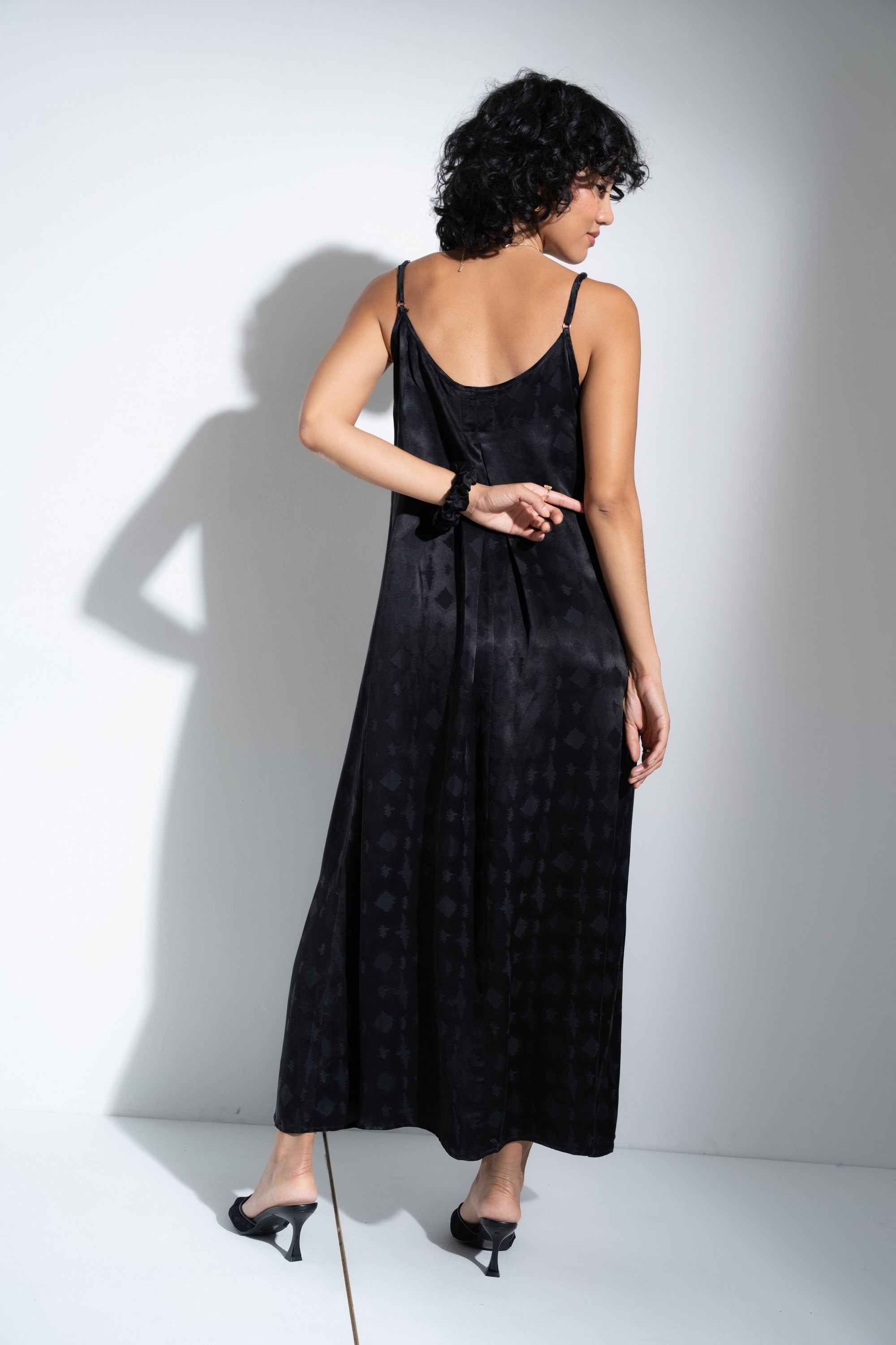Be Idle - The Long Slip - Black Zig Zag -