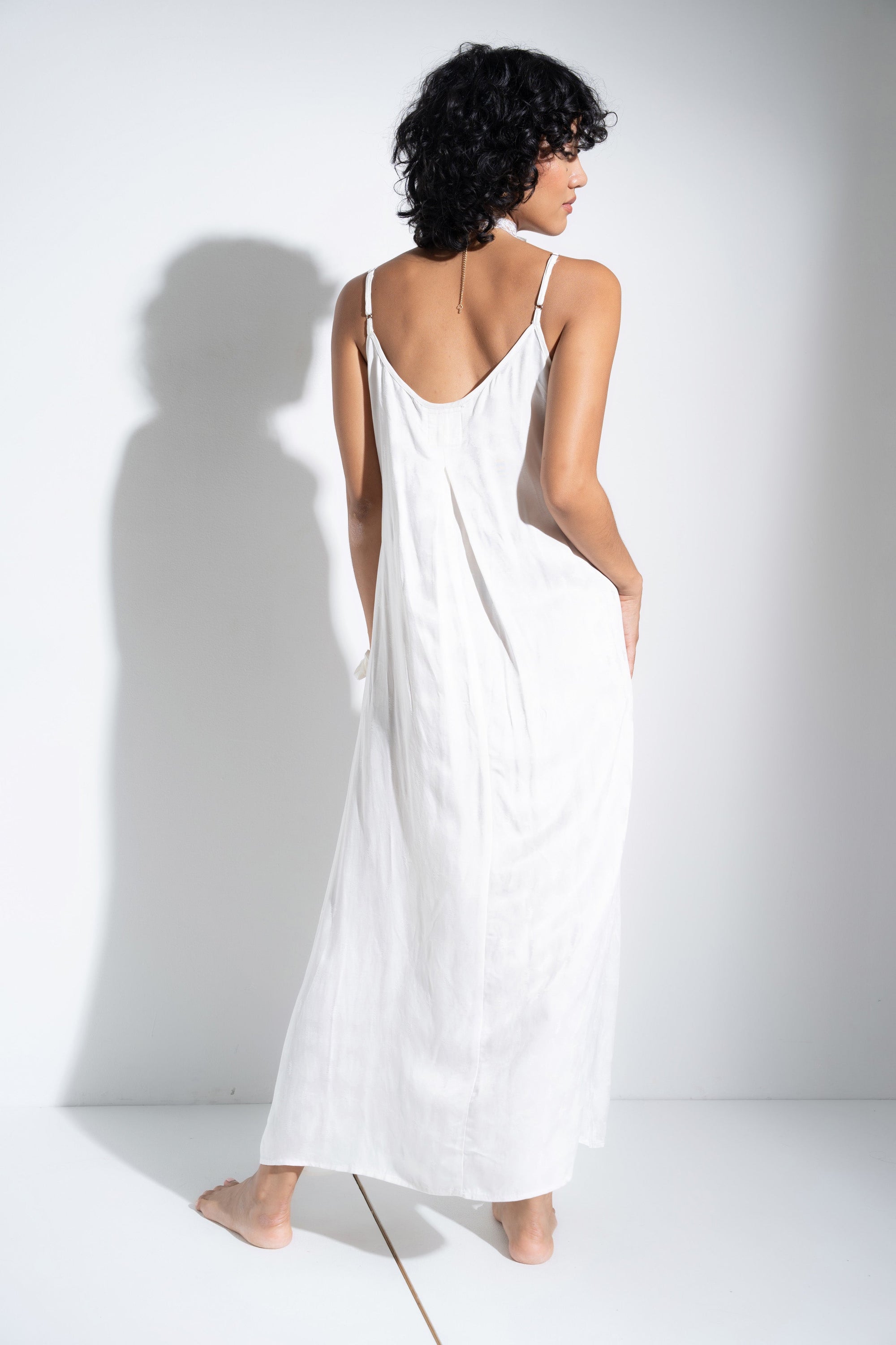 Be Idle - The Long Slip - White -