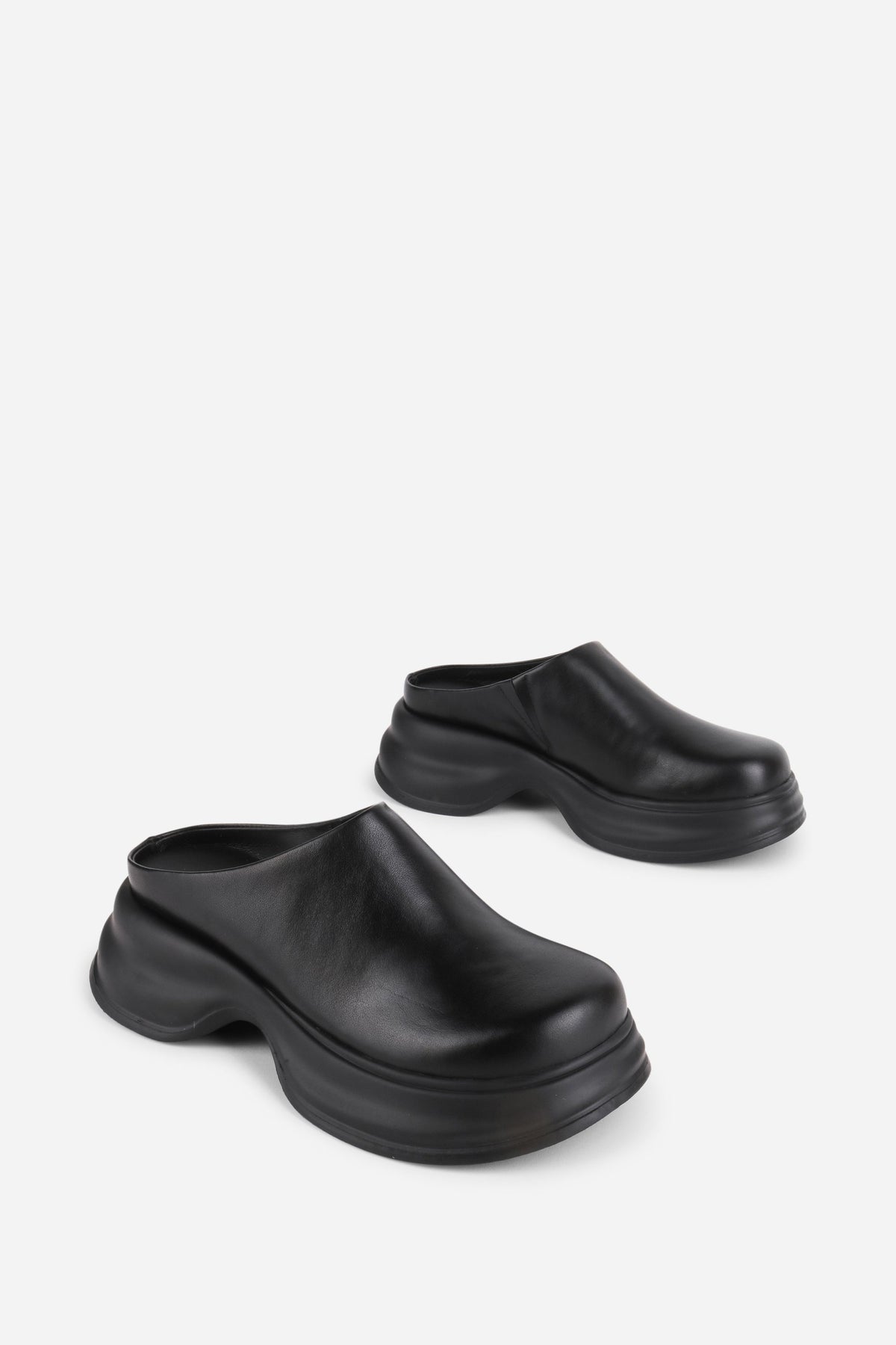 Intentionally Blank - Malix Platform Mule - BLACK LEATHER