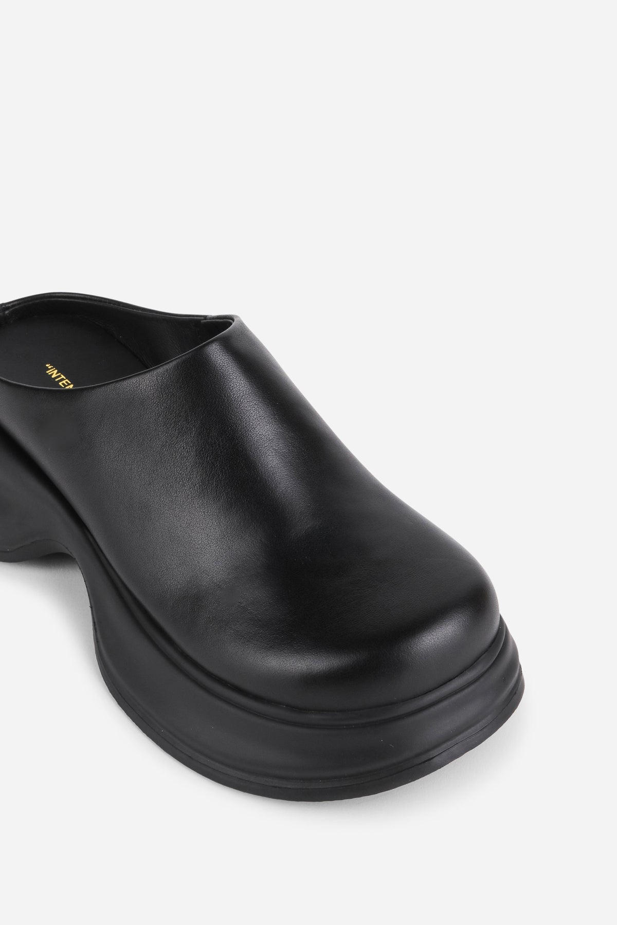 Intentionally Blank - Malix Platform Mule -