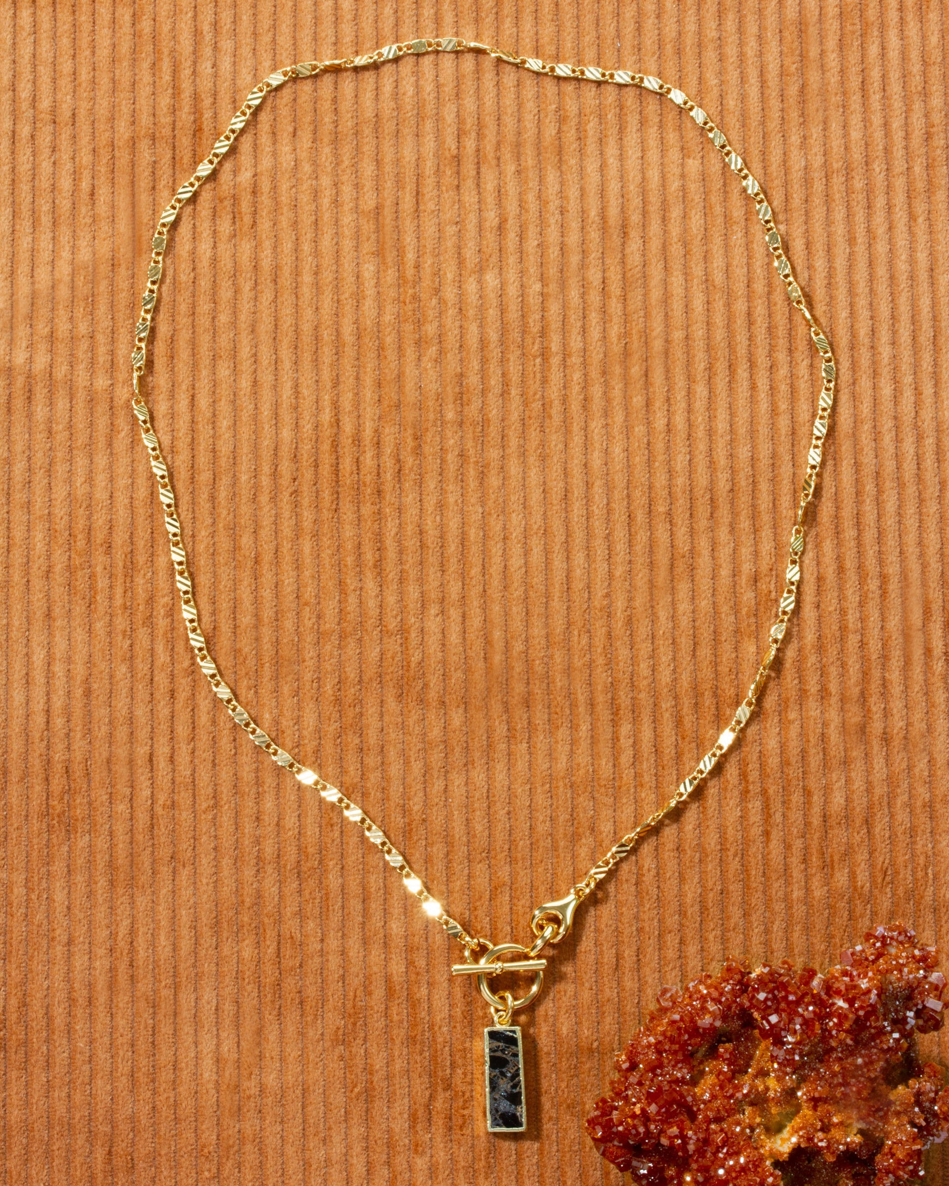 Luna Norte - Hookup Toggle Necklace -