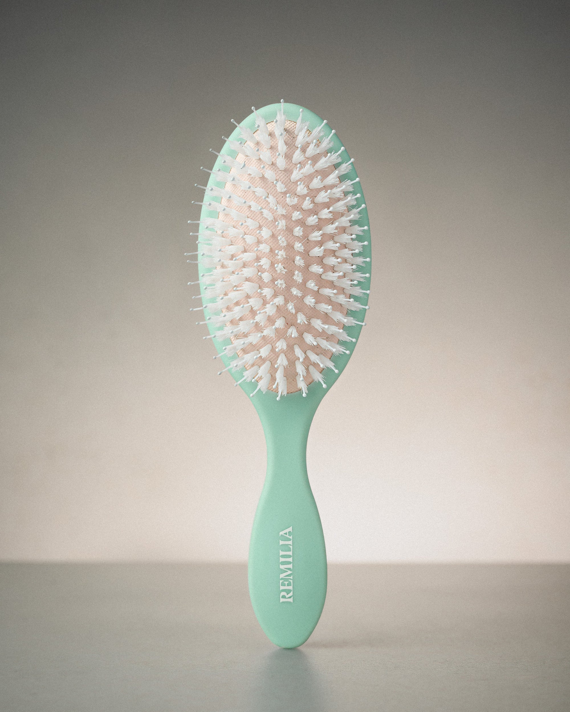 Remilia Hair - Vegan Lush Brush - Sand -