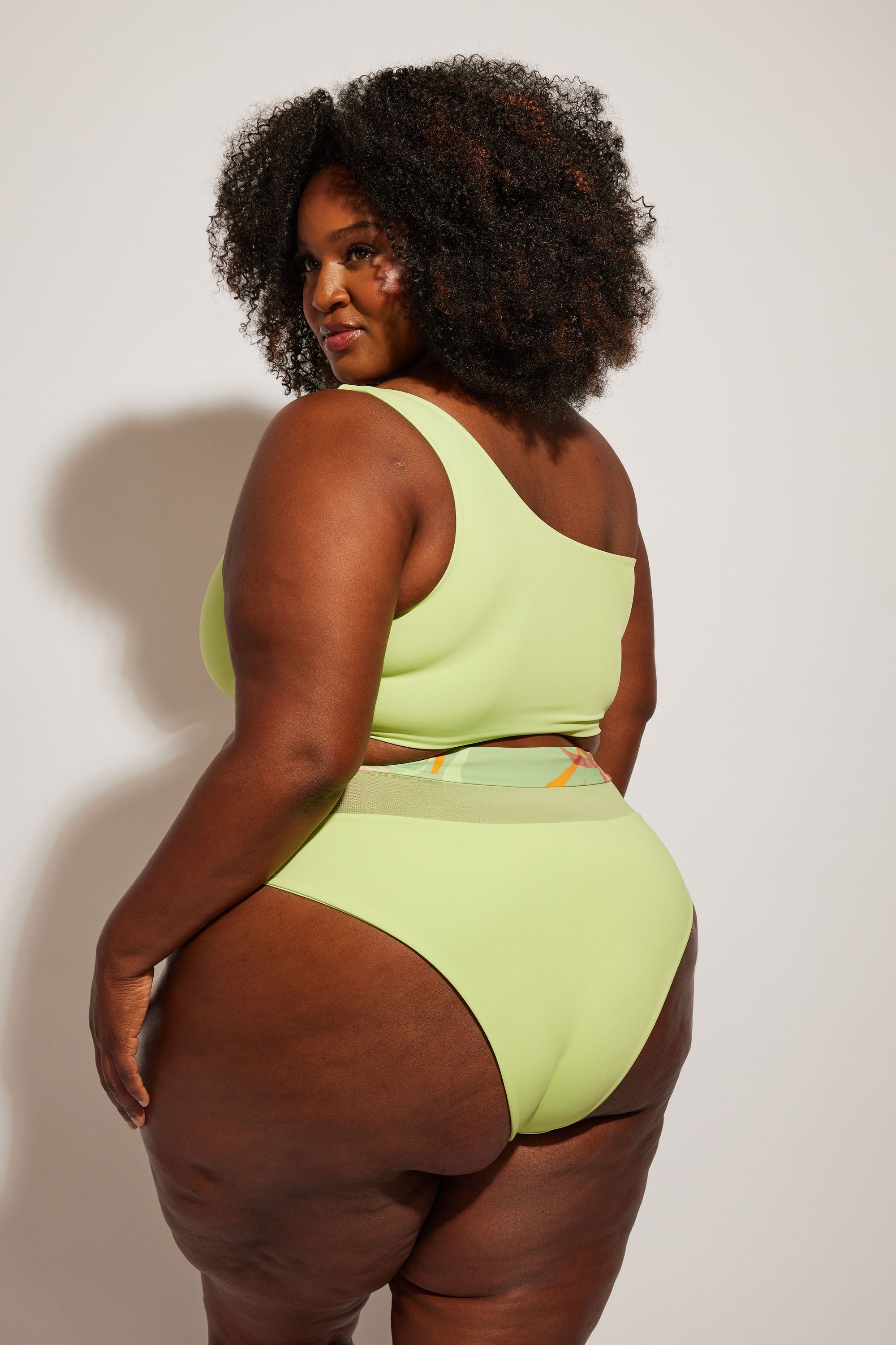 Nomads Swimwear - Bay Top II - Avocado/Birds of Paradise -