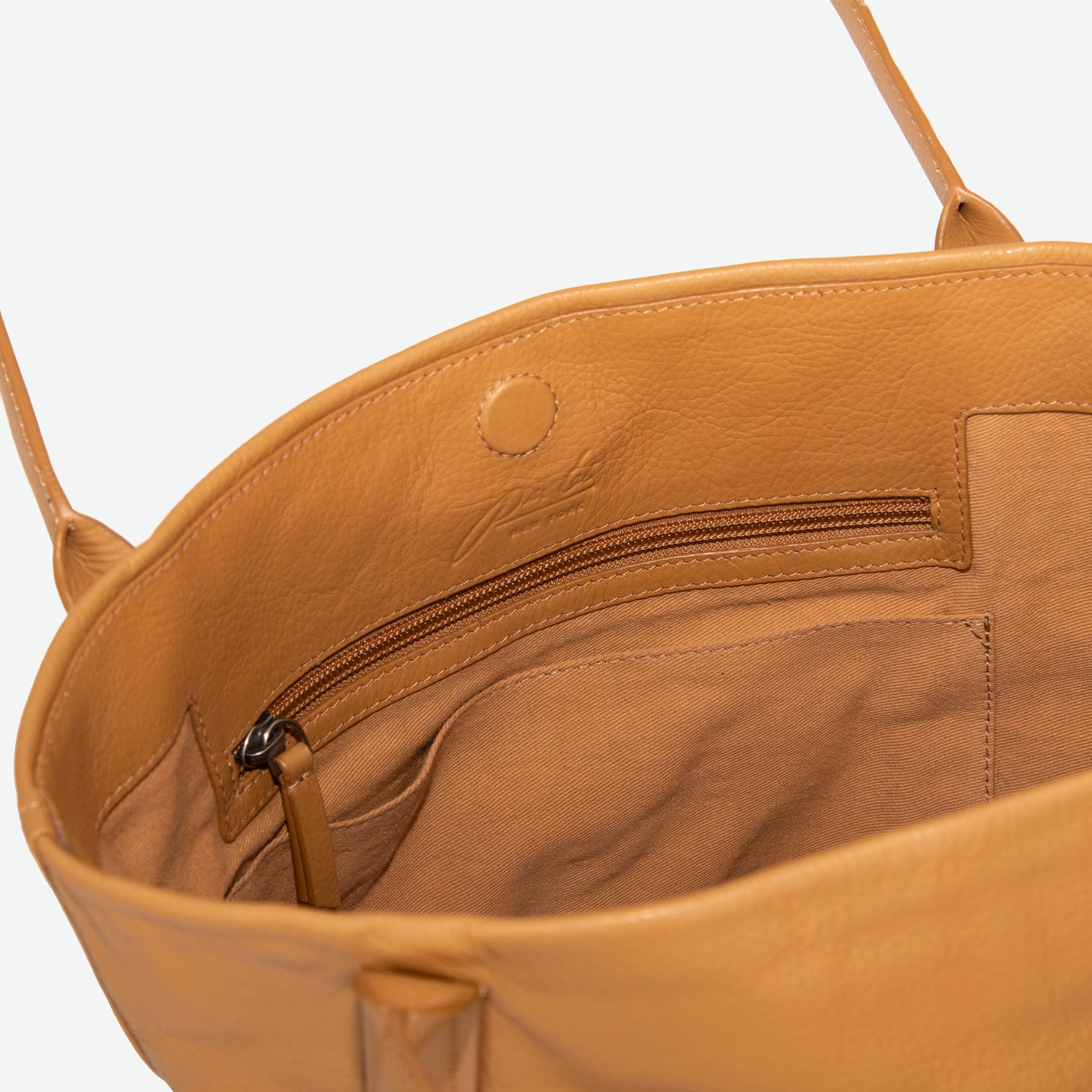 Per Lei New York - Waverly Bucket Tote Bag - Caramel -