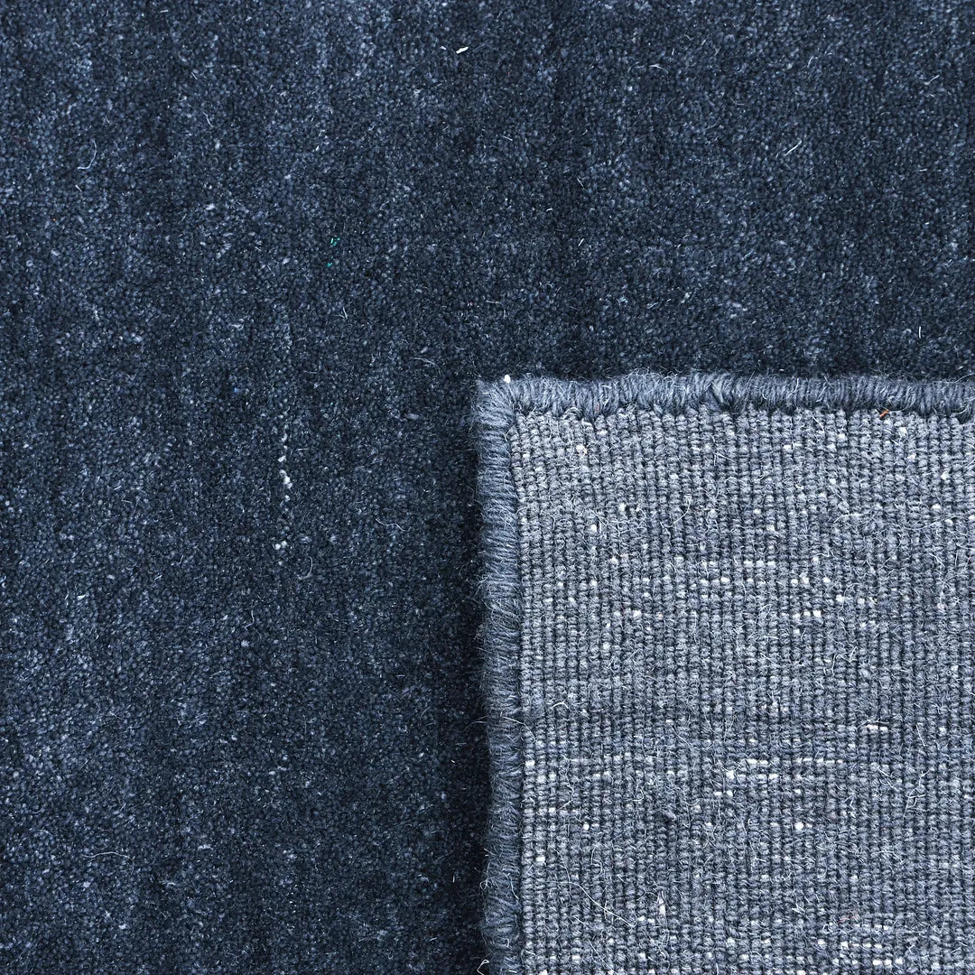 Solo Rugs - Zayn Hand Loomed Contemporary Solid Area Rug -