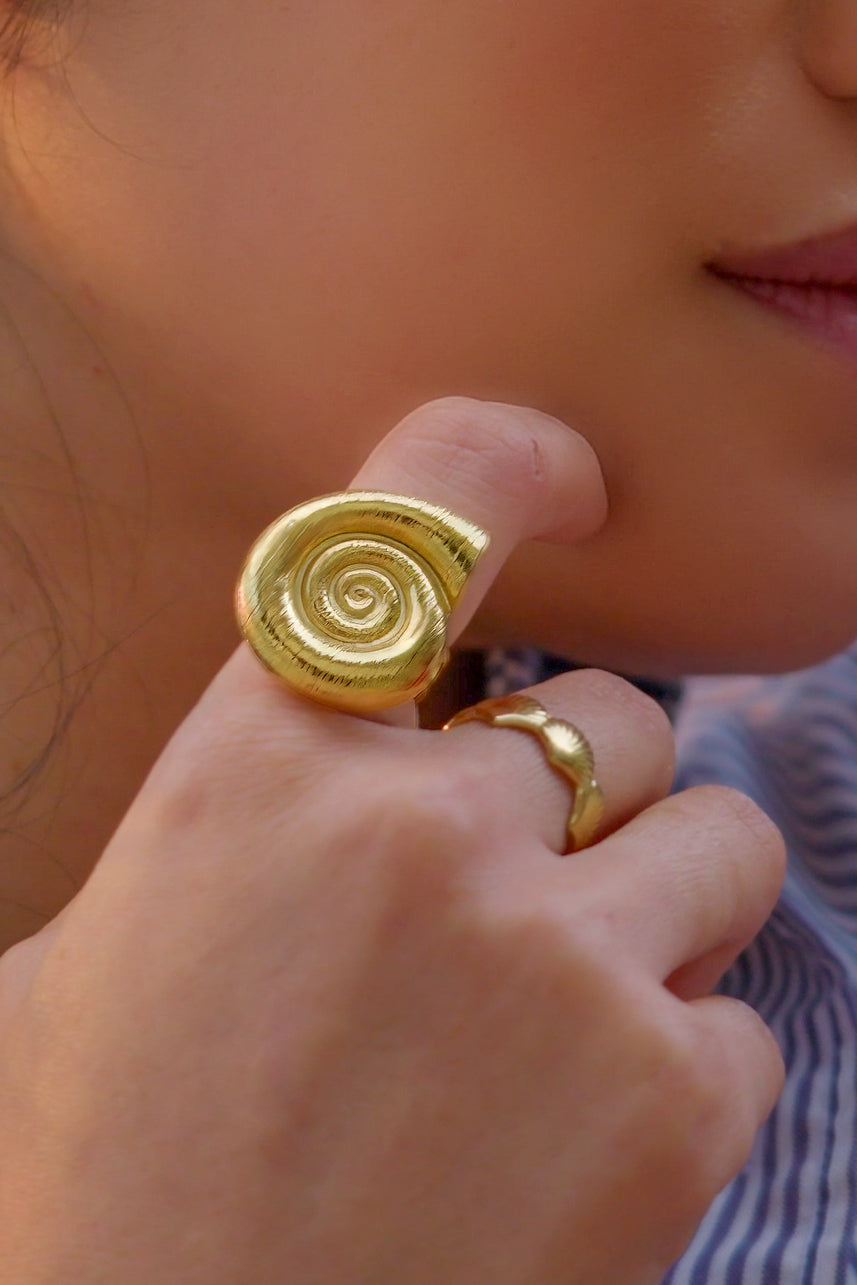 Peter + June - Shore Thing Ring - Gold -