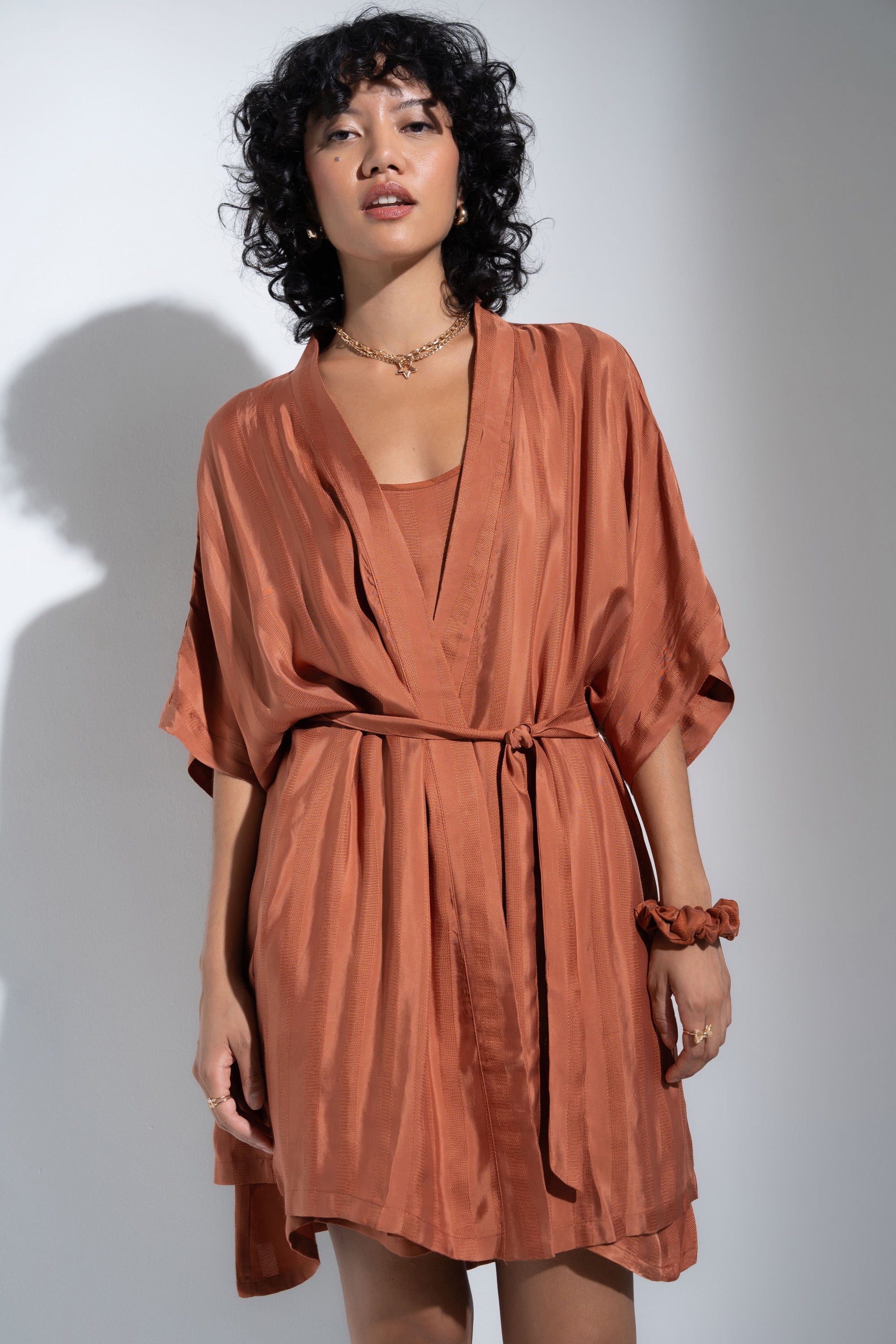 Be Idle - The Short Robe - Rust -