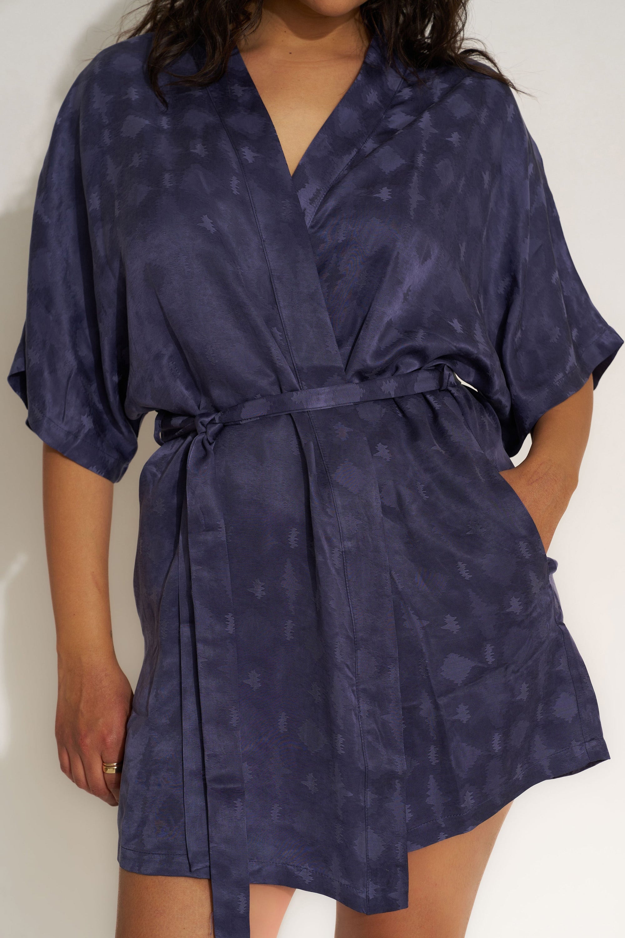 Be Idle - The Short Robe - Navy -
