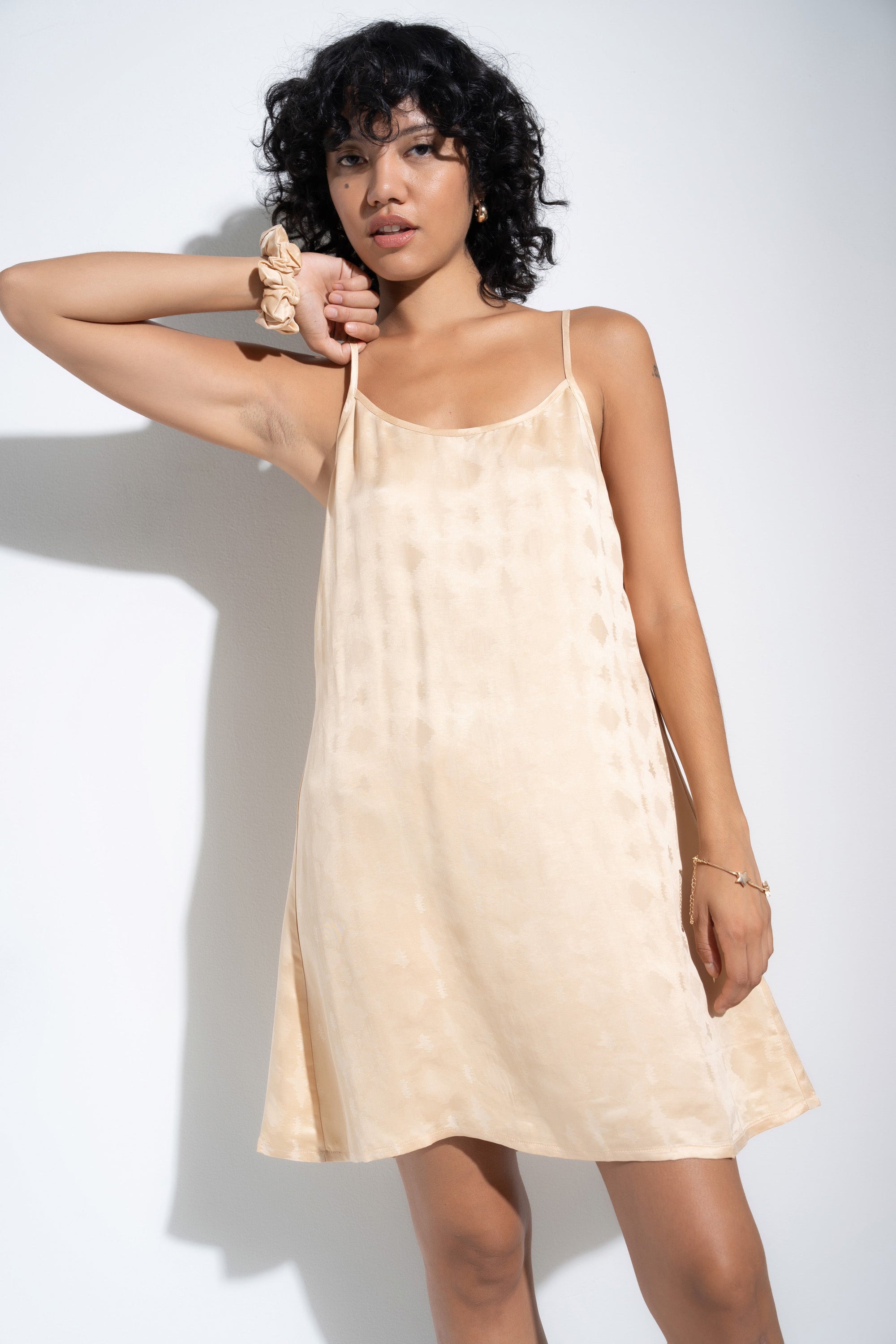 Be Idle - The Short Slip - Creme Zig Zag -