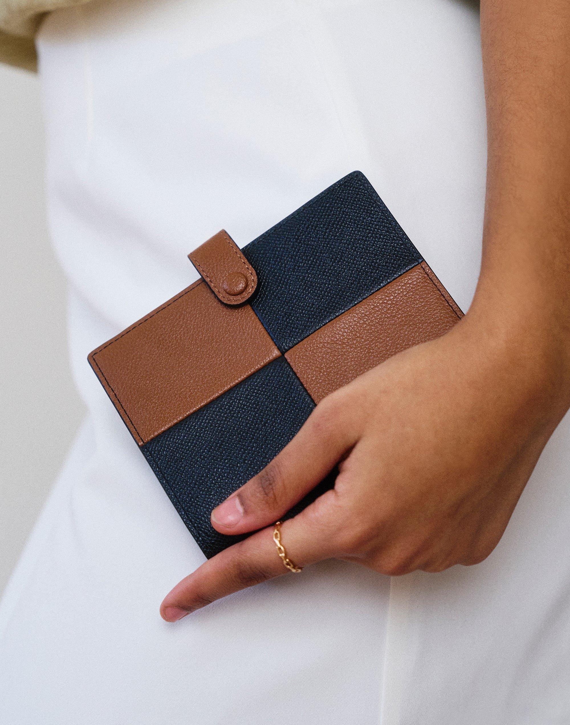 Hyer Goods - Luxe Traveler's Wallet with Coin Pocket -