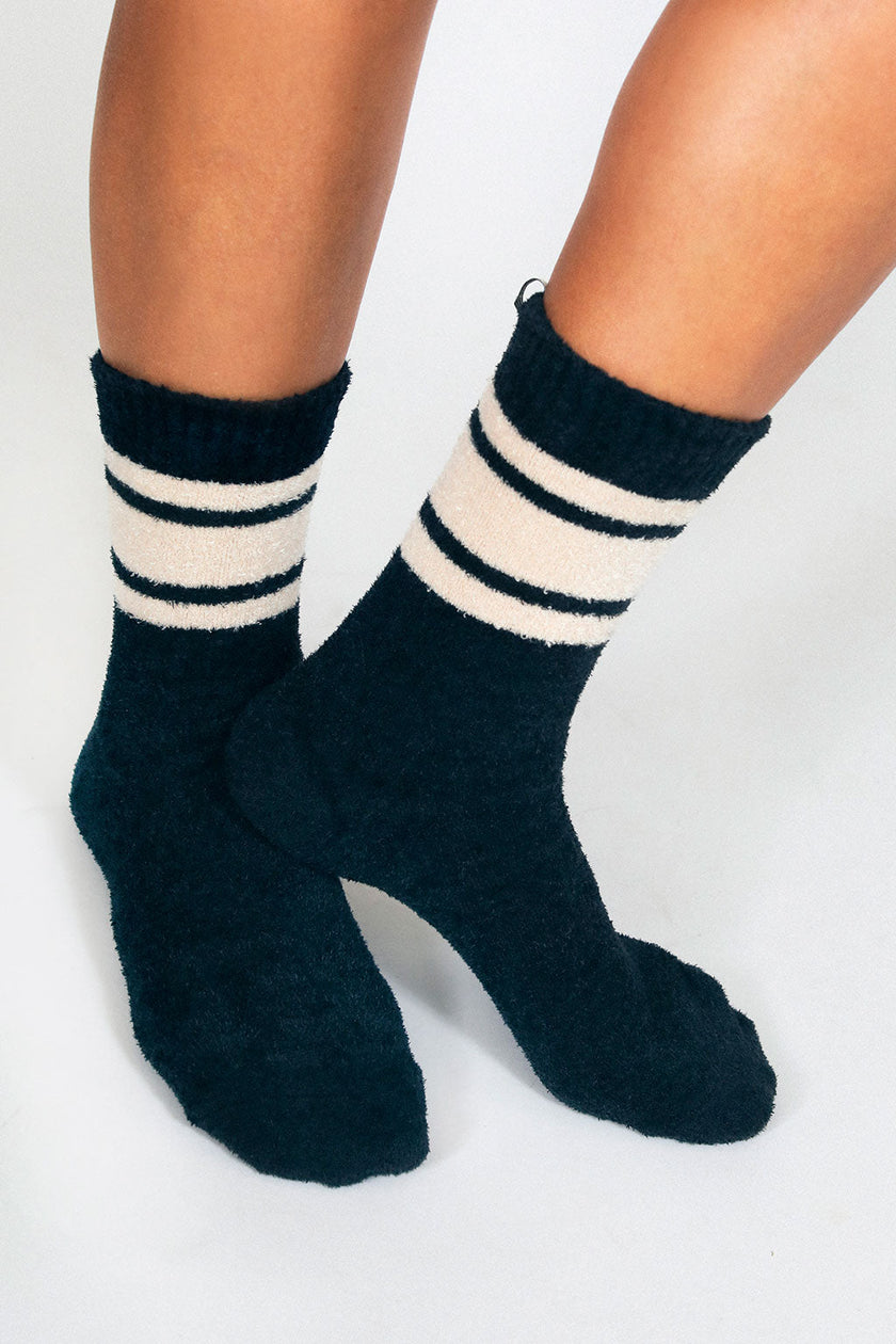 Tailored Union - Flour Plush Teddy Ankle Socks - Black -