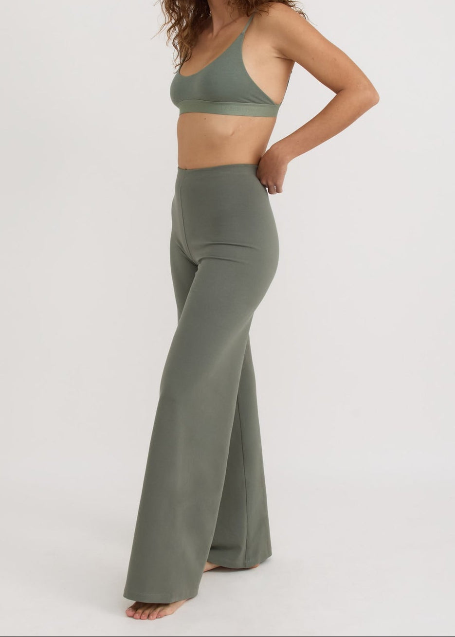 Organic Basics - Core Straight Leg Pants - Seaweed -