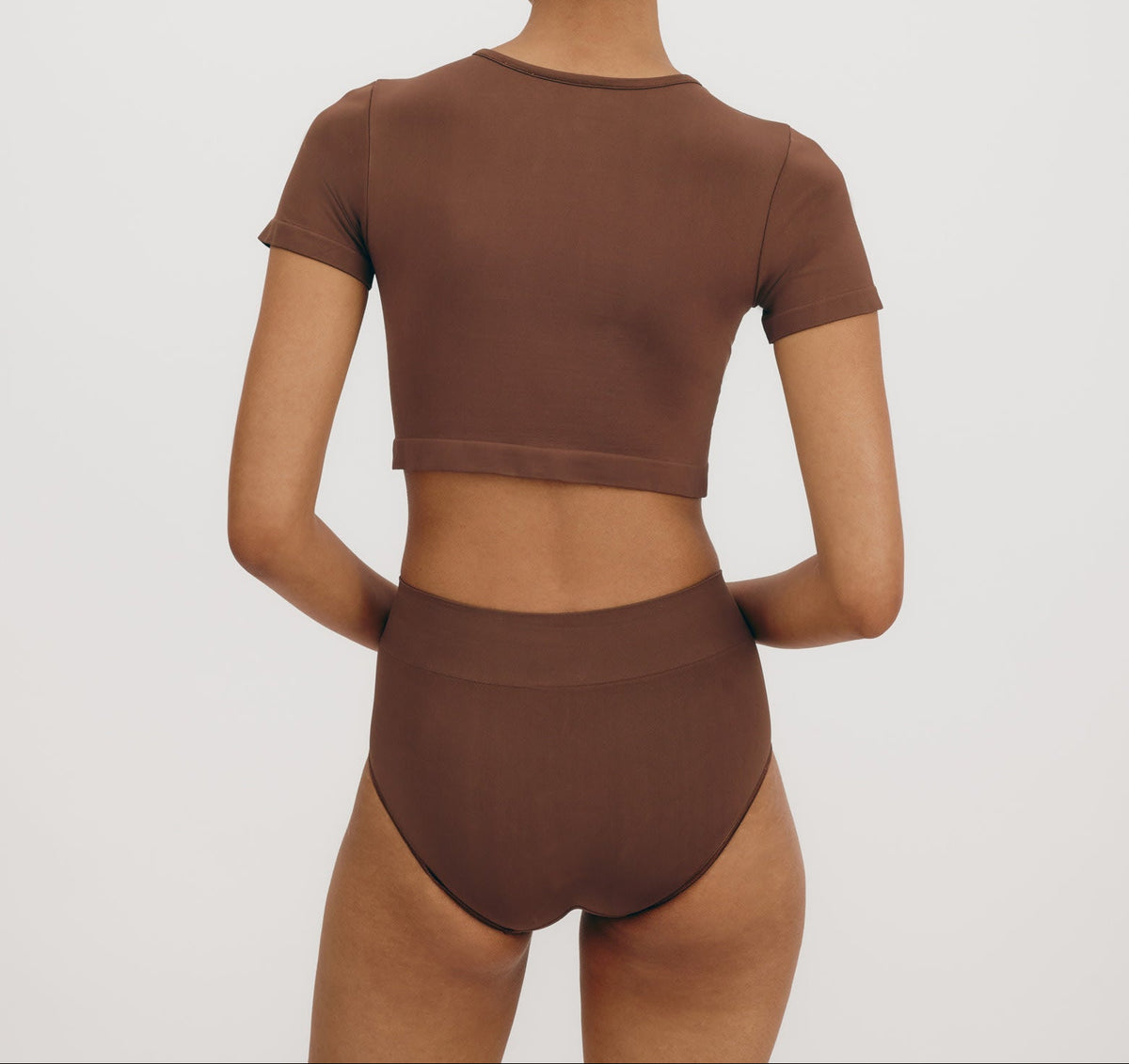 Organic Basics - Smooth Hipster - Walnut -