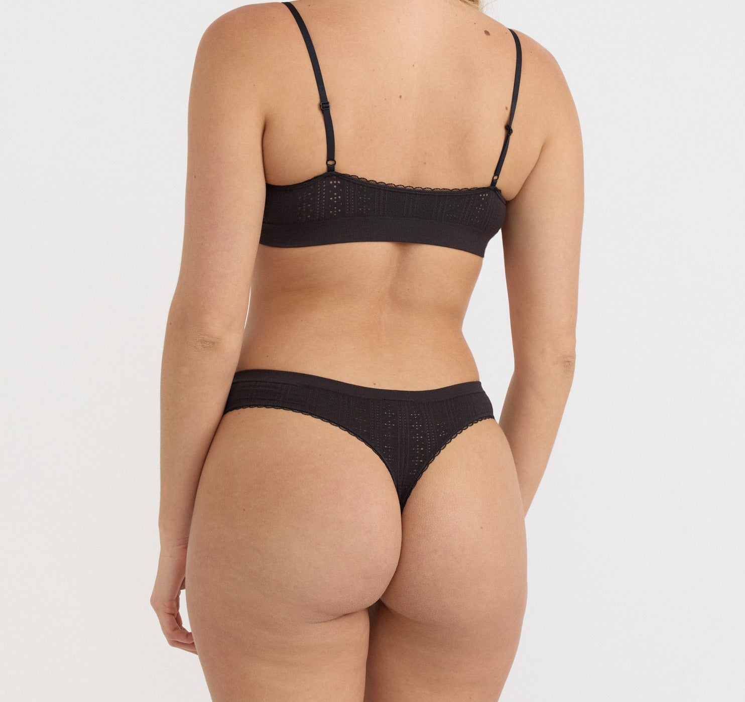 Organic Basics - Pointelle Thong - Black -