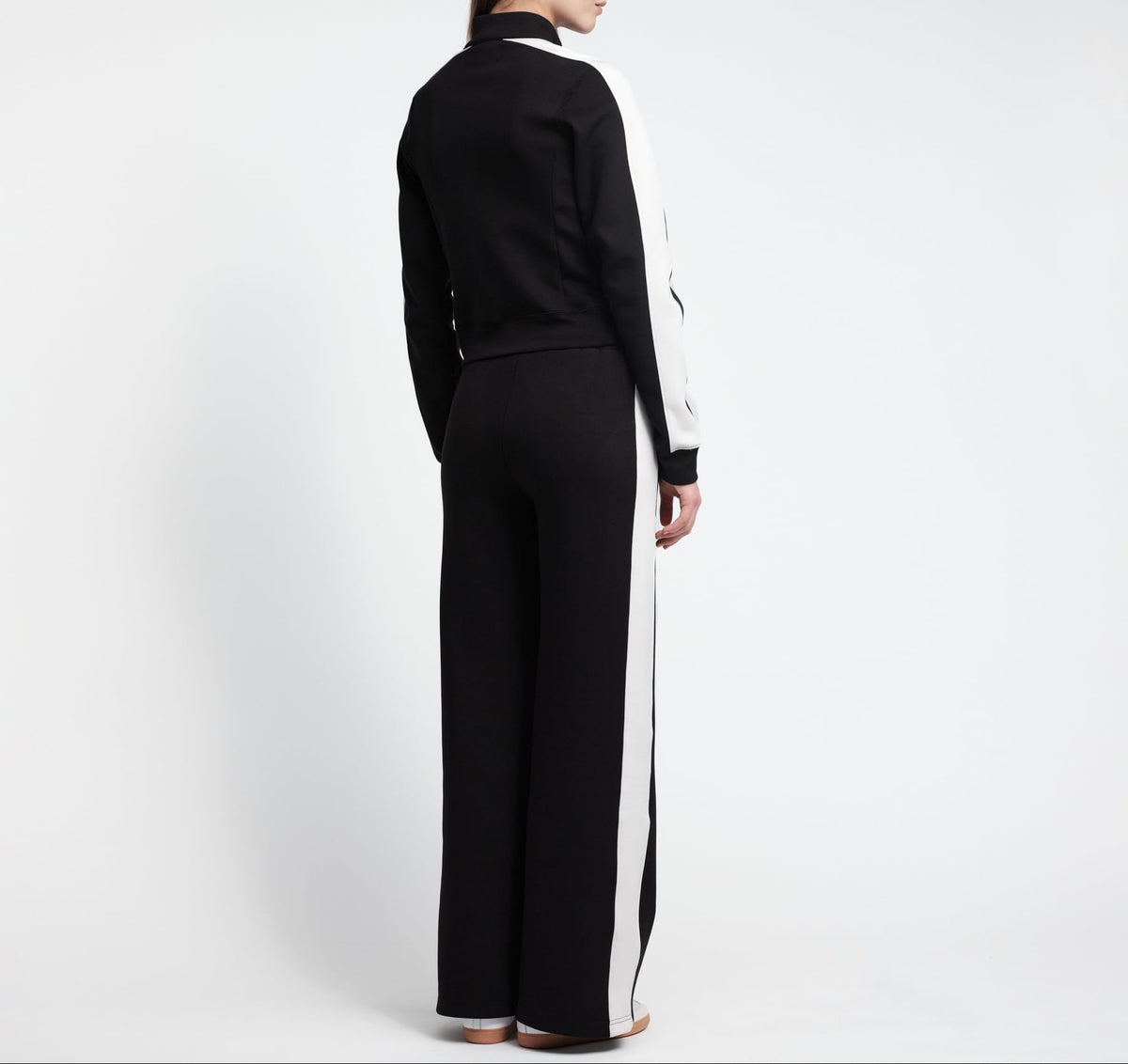 Organic Basics - Track Straight Leg Pants - Black -