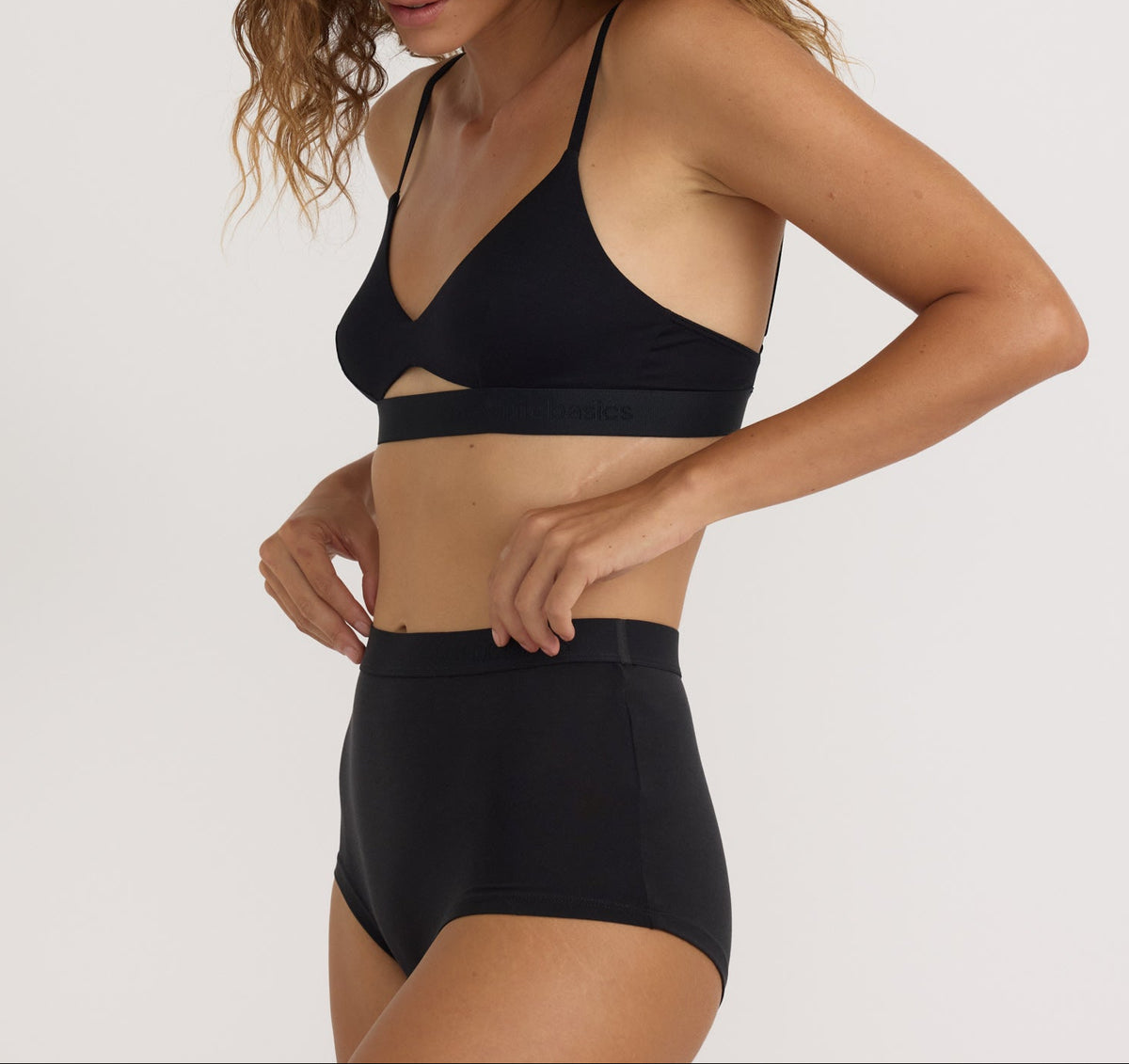 Organic Basics - Soft Touch Shorty - Black -
