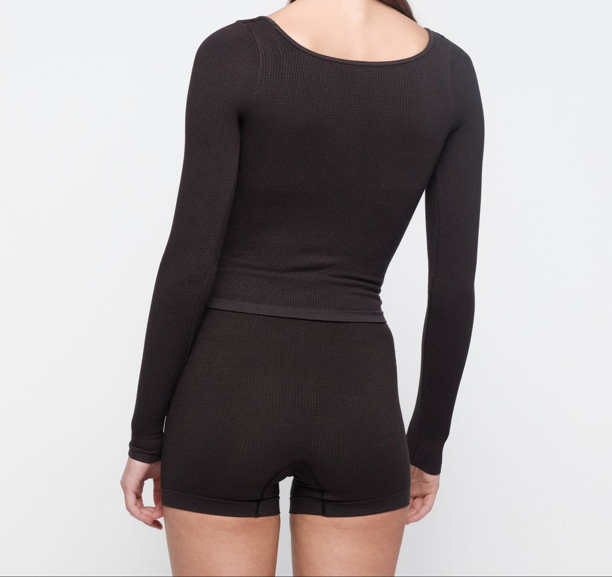 Organic Basics - Seamless Waffle Long Sleeve Tee - Black -