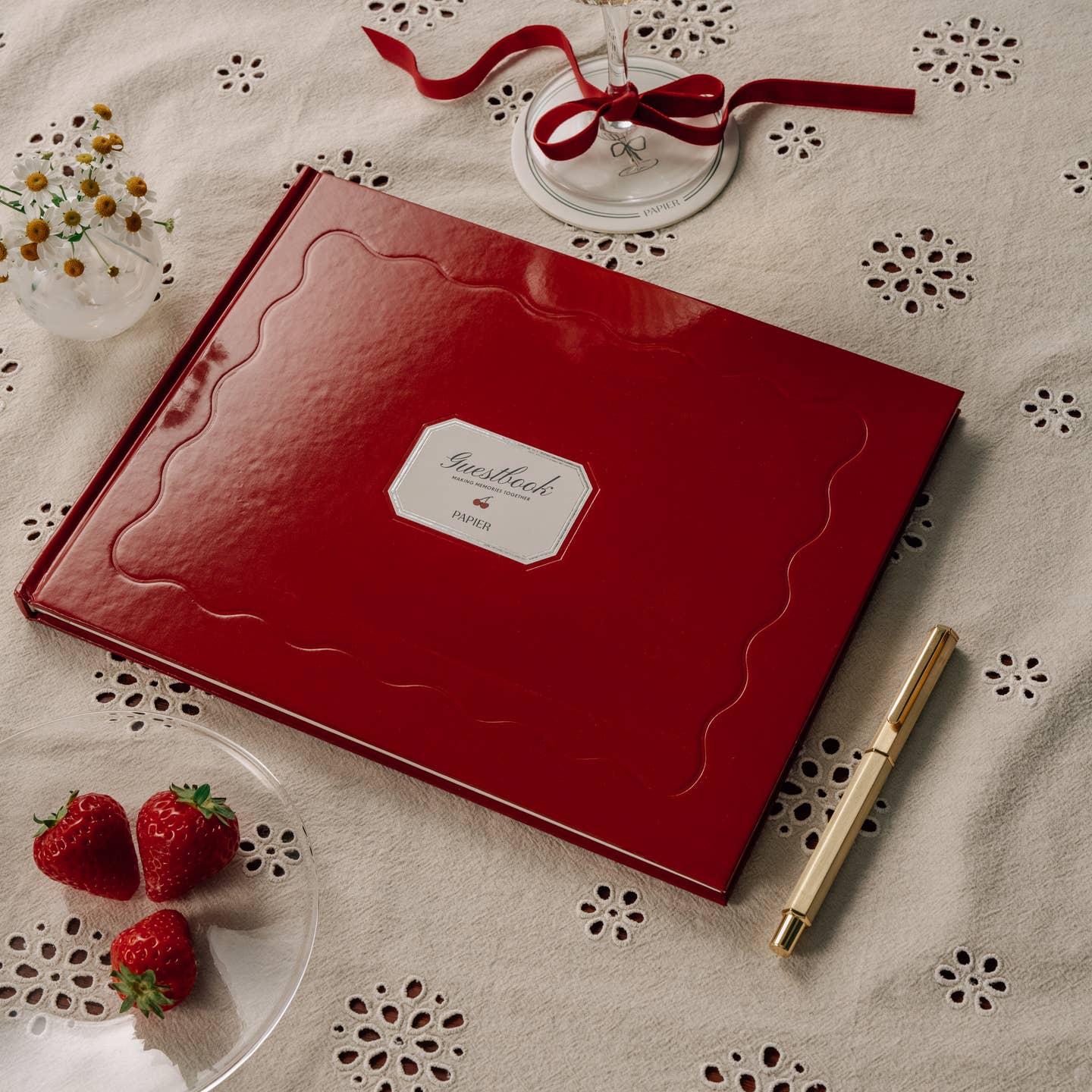 Papier - Cherry On Top Guestbook -