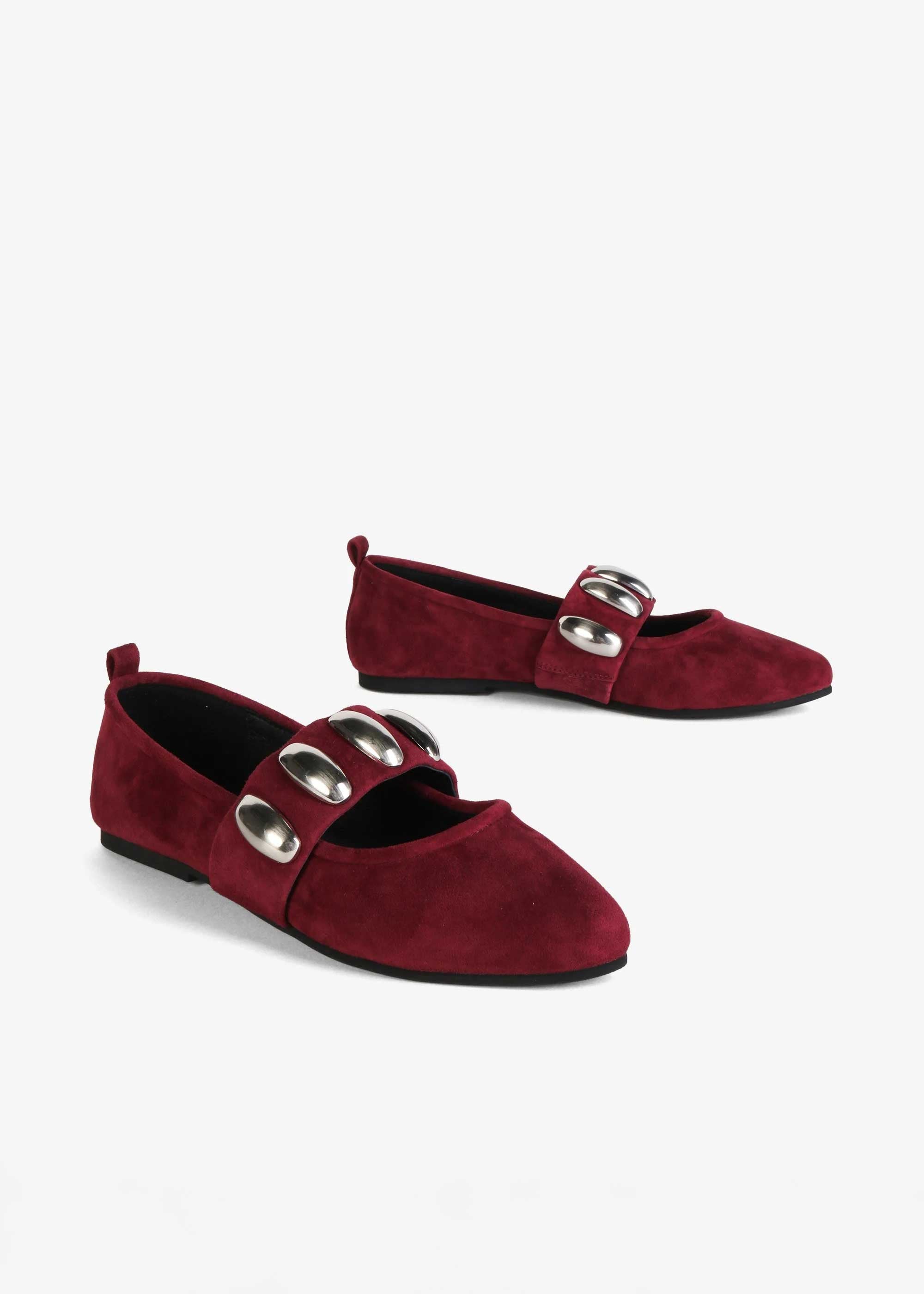 Tone Oversized Stud Mary Jane Flat