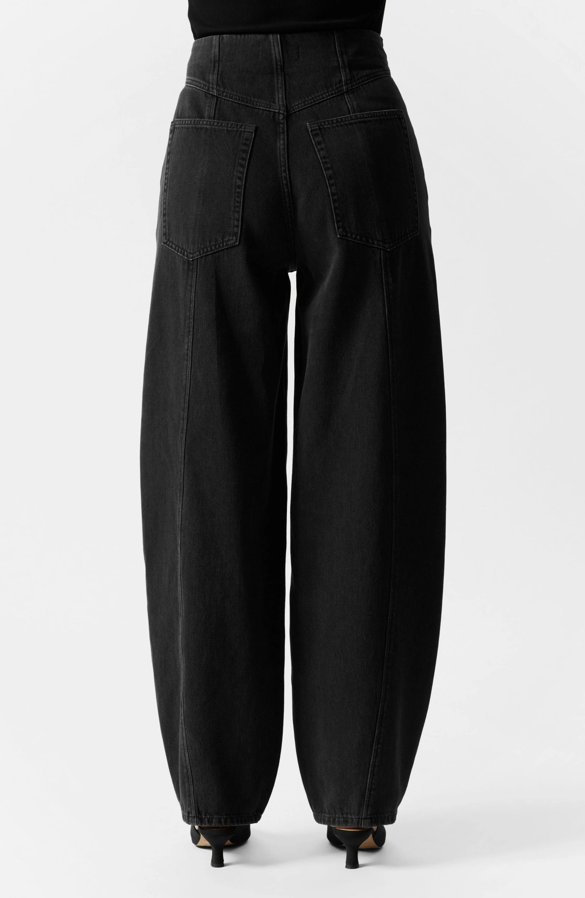 &amp; Other Stories - Bello Cut Jeans - Black -