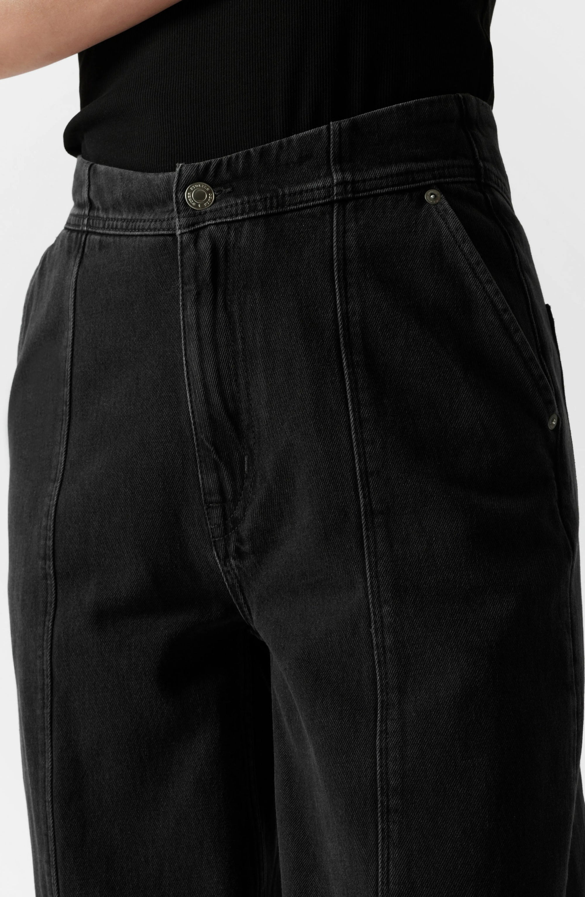 &amp; Other Stories - Bello Cut Jeans - Black -