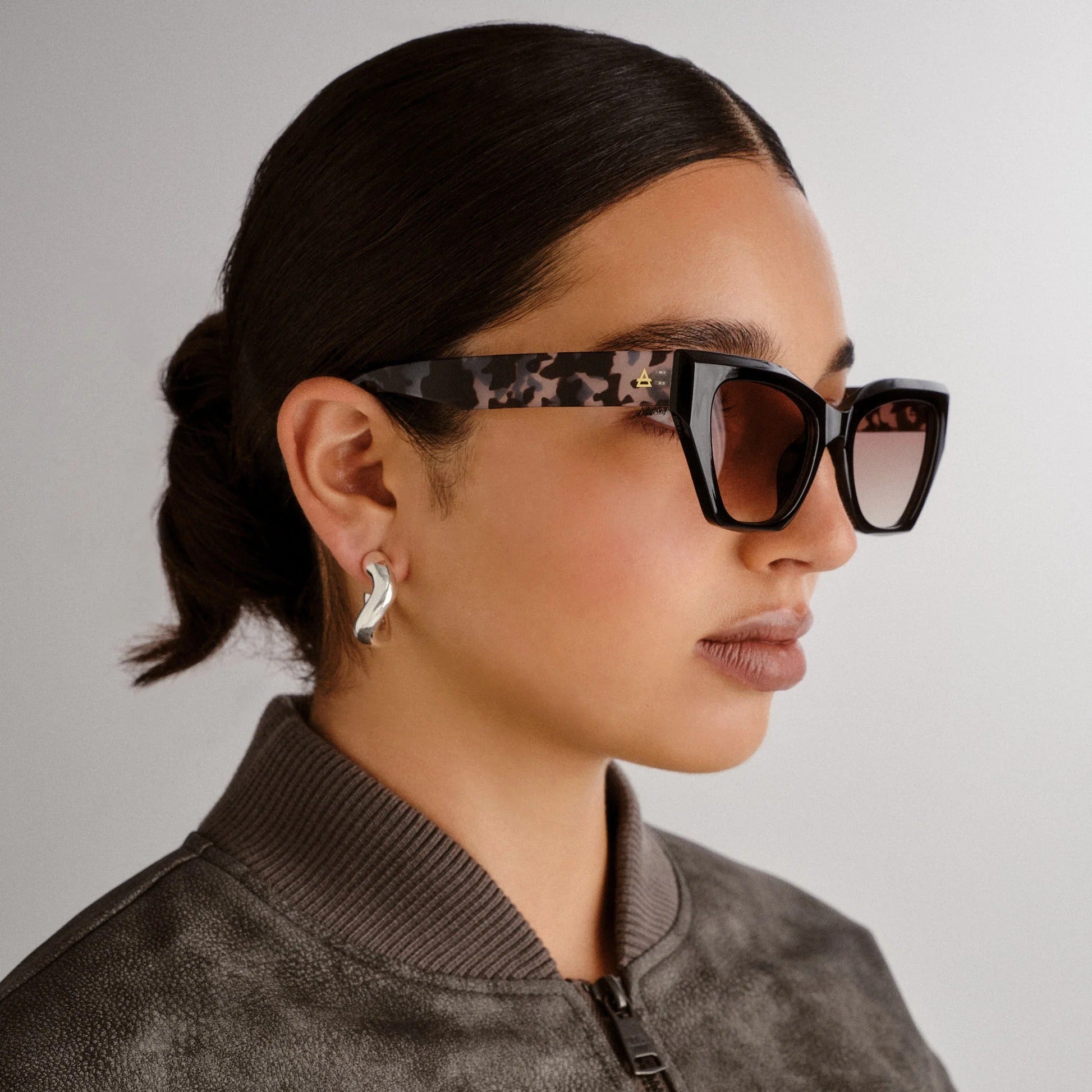 Aire - Persei Sunglasses - Black/Charcoal Tort -