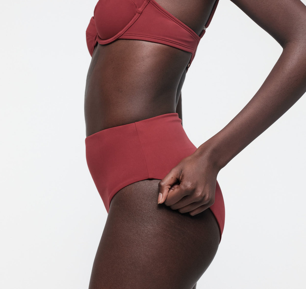 Organic Basics - Swim High-Rise Bikini Bottom - Hibiscus Kiss -